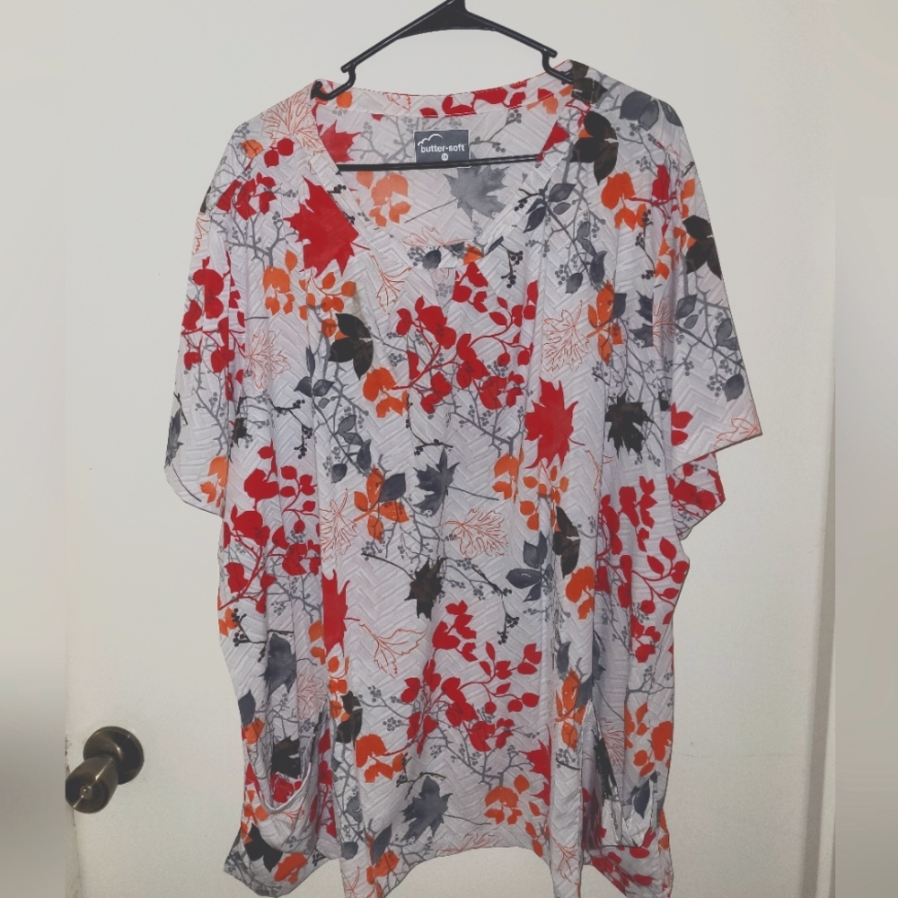 Butter Soft autumn scrub top size 5xl